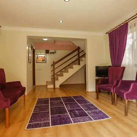 Pia Mya Hotel